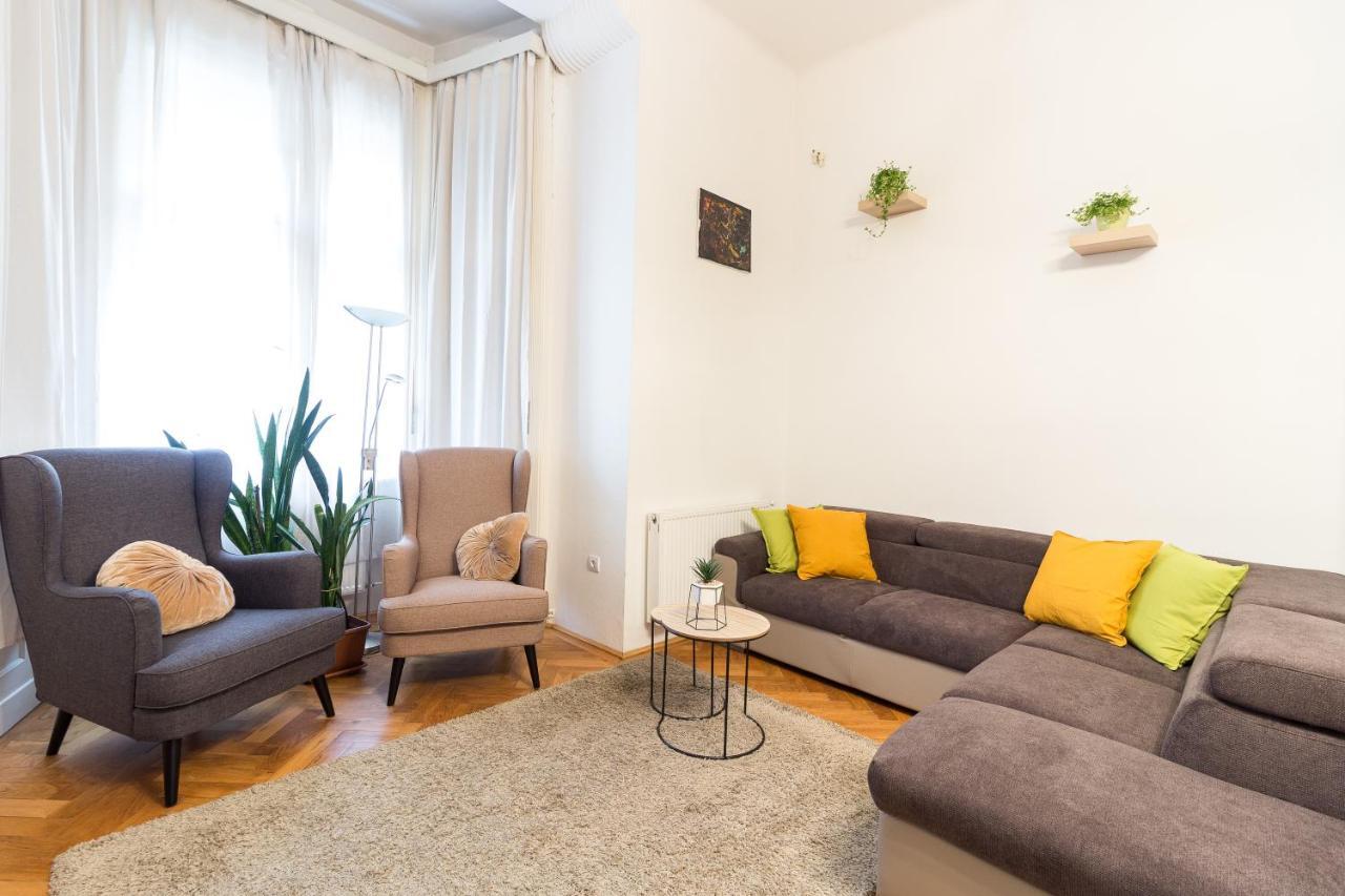 Beautiful Spacious Three-Room Suite Close To Buda Castle Budapest Eksteriør billede