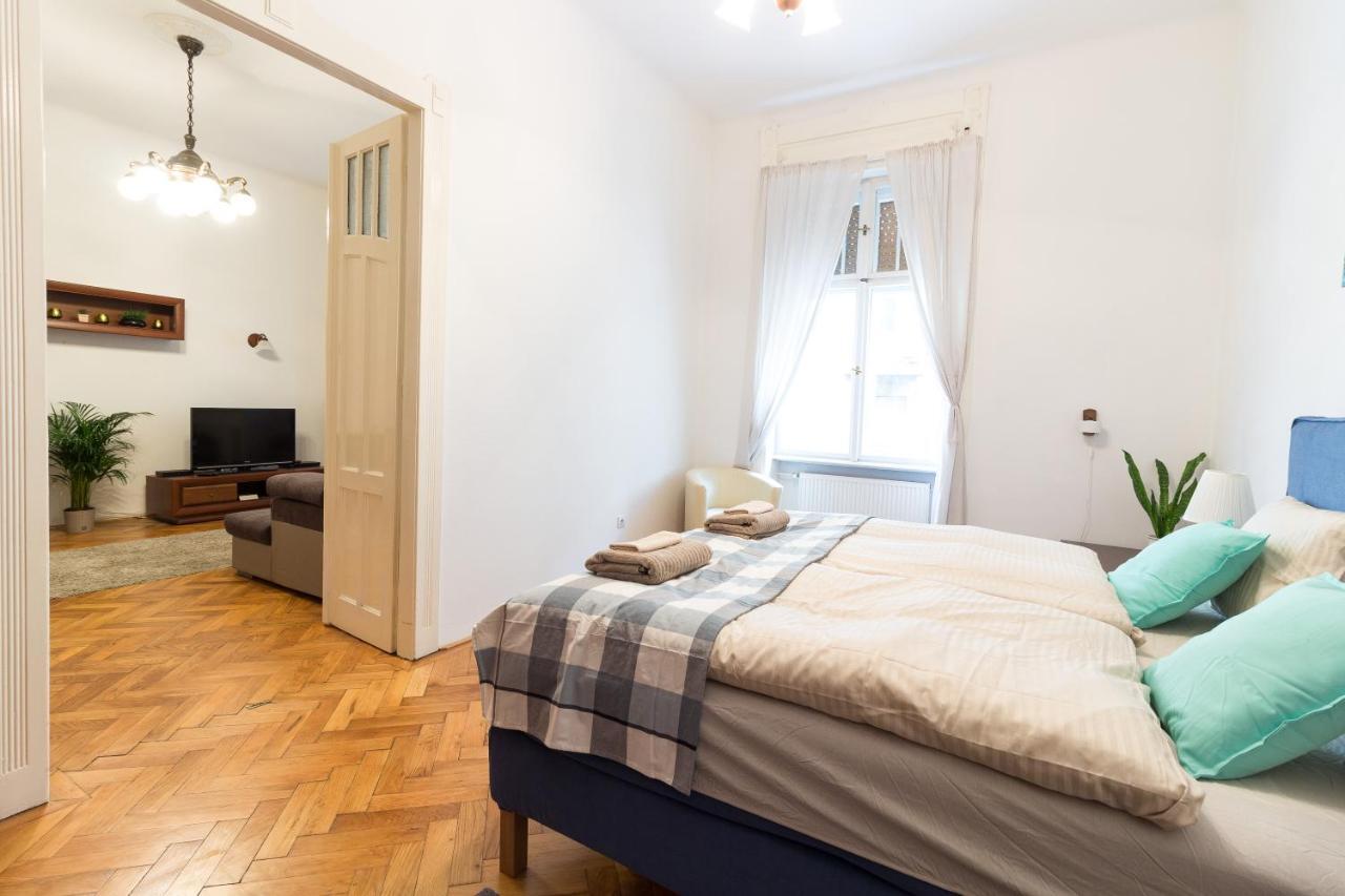 Beautiful Spacious Three-Room Suite Close To Buda Castle Budapest Eksteriør billede
