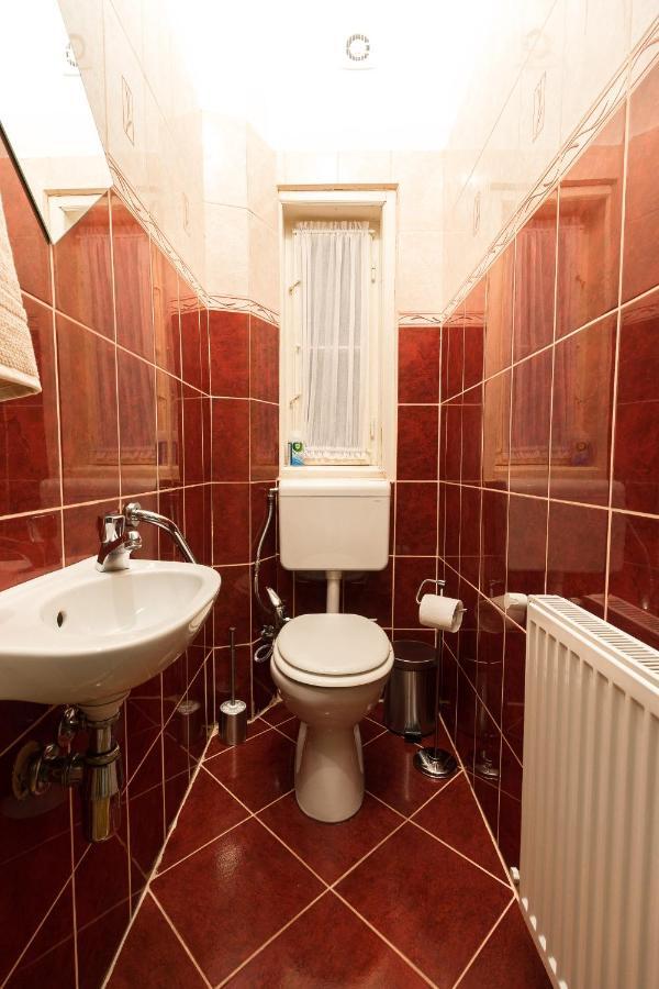 Beautiful Spacious Three-Room Suite Close To Buda Castle Budapest Eksteriør billede